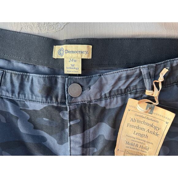 Democracy Ankle Jeans Sz 24w NWT Women Ab Technology Freedom Blue Camo Pants - Picture 6 of 12